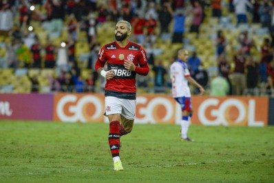 Gabigol afirma que fez poucos amigos no futebol e cita somente um jogador do Flamengo