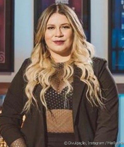 Série de fotos com Marília Mendonça foi publicada pelo cantor  - Reprodução