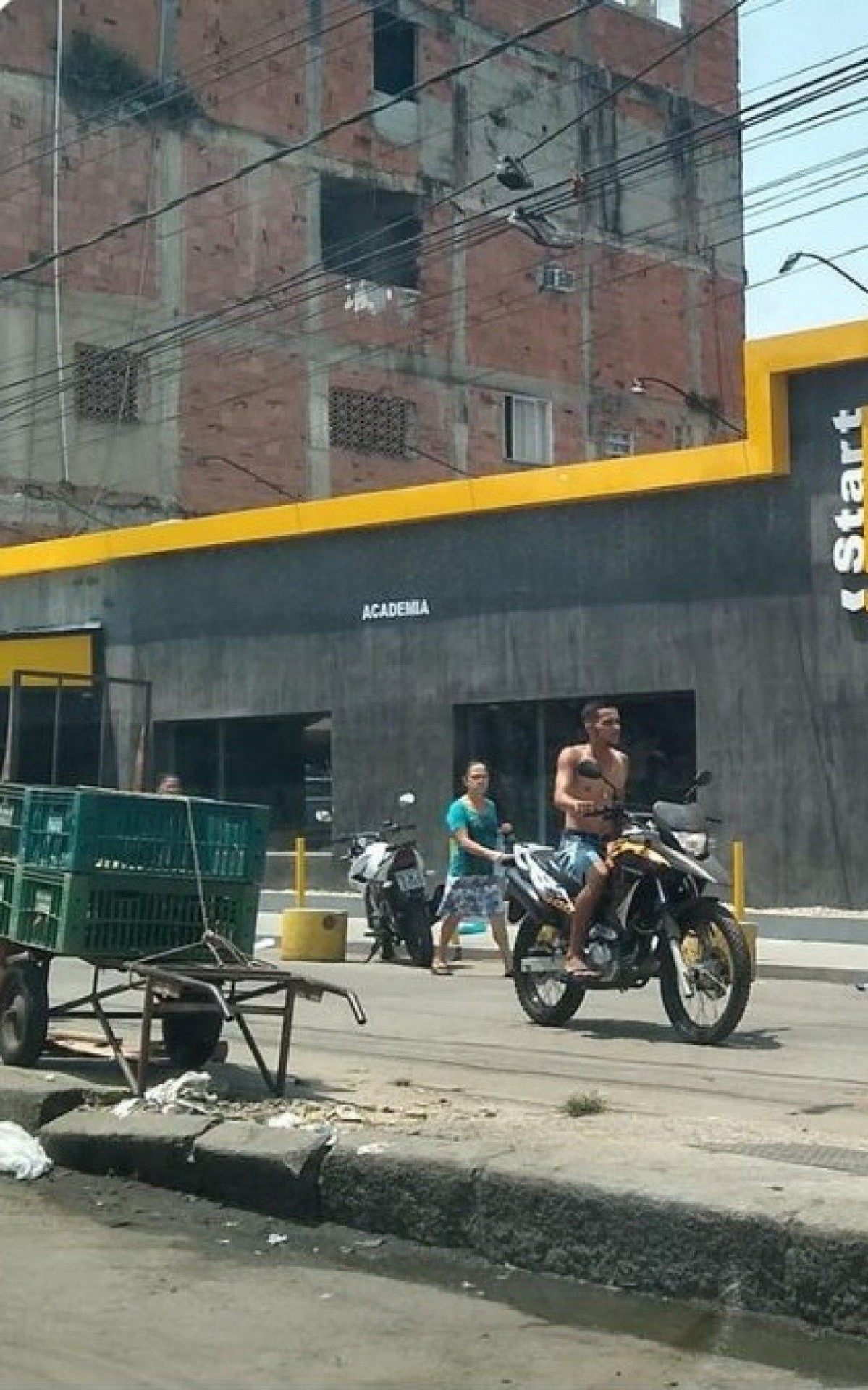 Academia fica em Parque Uni&atilde;o e faz sucesso nas redes sociais 