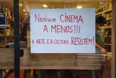 Após determinação de despejo, manifestantes fazem ato em frente à Estação NET Rio