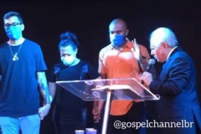 Mãe de Marília Mendonça organiza culto: 'Perdi meu irmão, minha filha e o produtor que era quase filho'