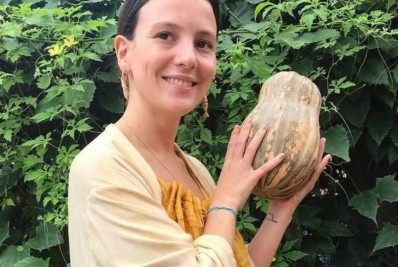 Polícia investiga morte de designer encontrada em quarto em Paraty