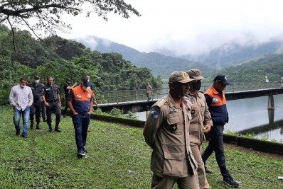 Defesa Civil de Caxias visita local de transbordamento de barragem