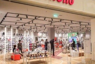 Pais denunciam racismo após filho de 15 anos ser acusado de roubo em loja