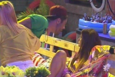 'A Fazenda 13': discussão entre Dayane e Rico esquenta clima em festa