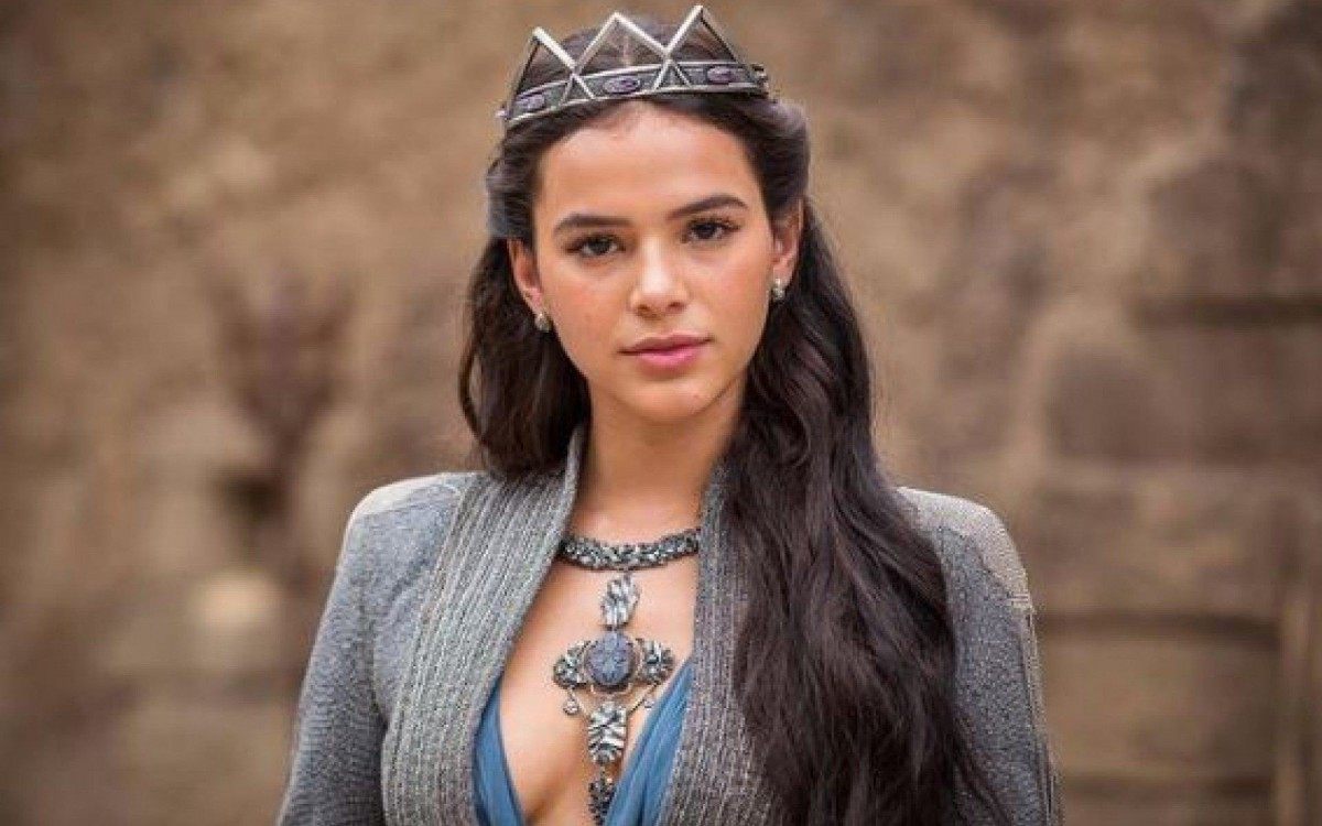 Bruna Marquezine em 'Deus Salve o Rei'