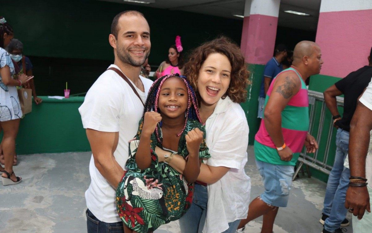 Guilherme Burgos, Julia e Leandra Leal