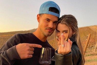 O amor está no ar! Ator de 'Crepúsculo' anuncia noivado