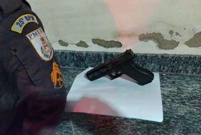 Homem é preso por roubar moto de entregador no Porto da Roça