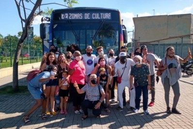 Com Portela e Serrinha, Carnaval se faz presente em passeio de ônibus elétrico da Prefeitura do Rio