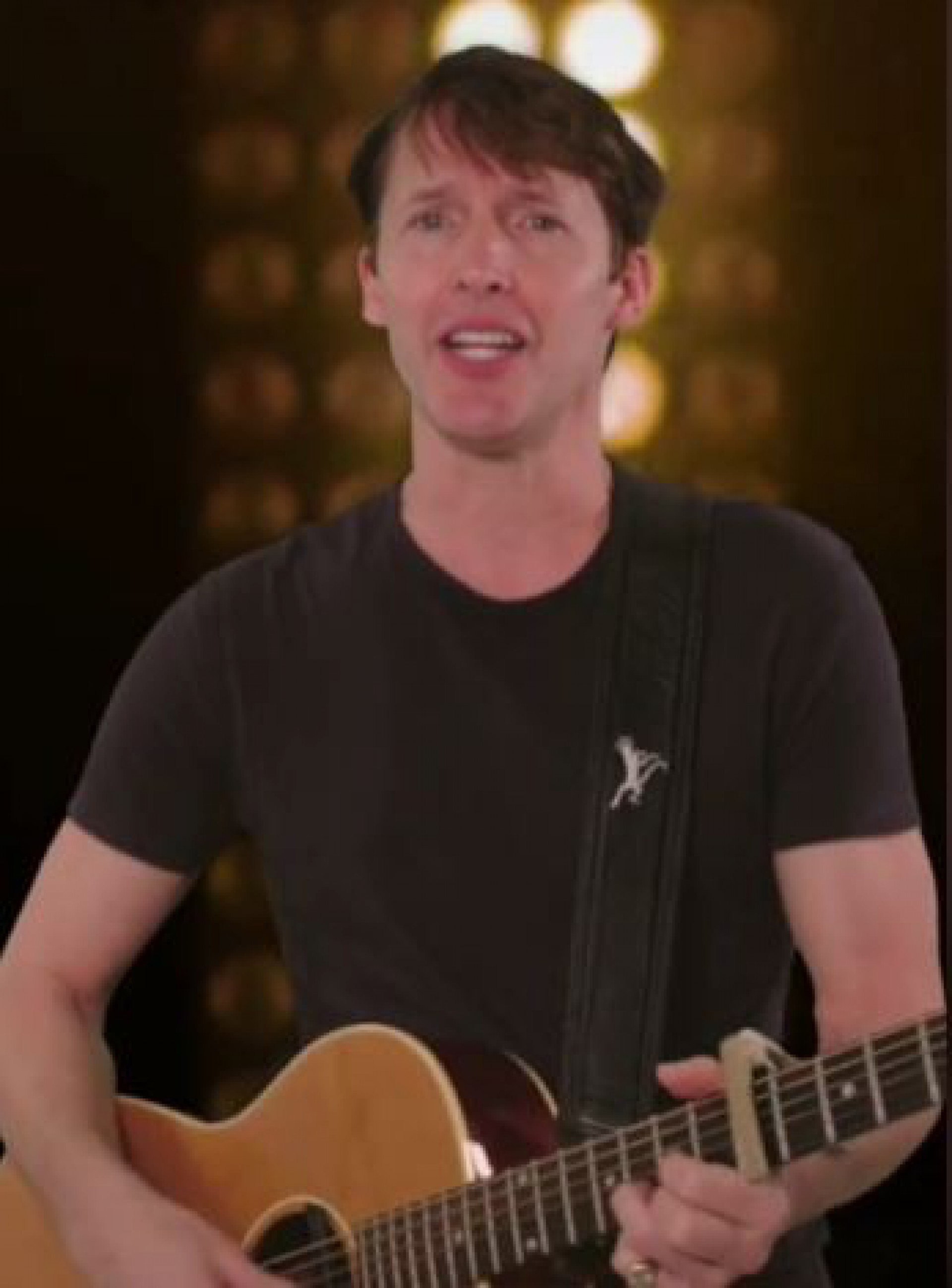James Blunt postou vídeo no TikTok parabenizando o sucesso da canção - Reprodução/ TikTok