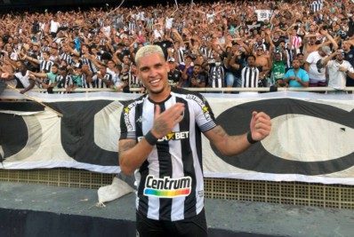 Enderson Moreira destaca esforço do Botafogo por Rafael Navarro: 'Foi muito importante'