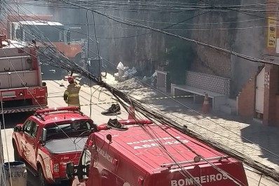 Gari tem corpo queimado após receber descarga elétrica