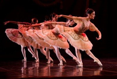 Rapidinhas: Escola de dança oferece formação gratuita; Mais de mil vagas na Setrab; Assaí contrata pessoas com deficiência