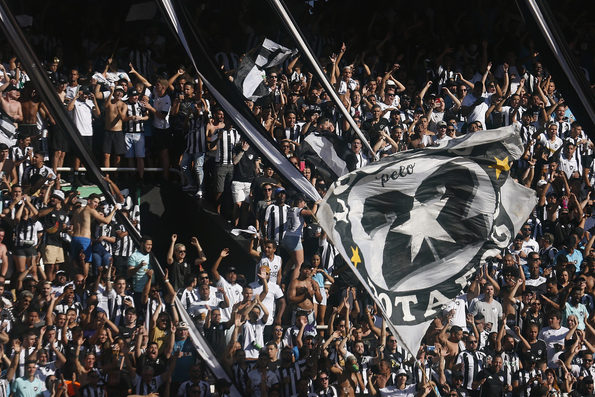 Botafogo já vendeu 25 mil ingressos para partida contra o Guarani