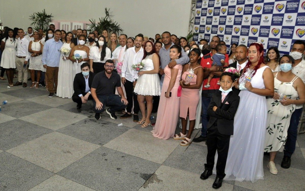 A cerimônia foi celebrada pelo juiz Vitor Moreira Lima, titular da Vara Cível Regional de Inhomirim, e contou com a presença do prefeito Renato Cozzolino, da primeira-dama do município, Lara Torres; da vice-prefeita Jamille Cozzolino; do secretário municipal de Governo, Vinicius Cozzolino; da secretária municipal de Educação e Cultura, Sandra Ramaldo e do promotor de Justiça Eduardo Medeiros.