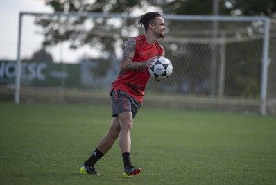 Gabigol e Andreas aumentam a lista de desfalques do Flamengo contra o Sport