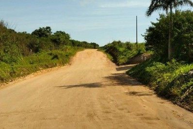 Corpo é encontrado com marcas de tiros em São Pedro da Aldeia