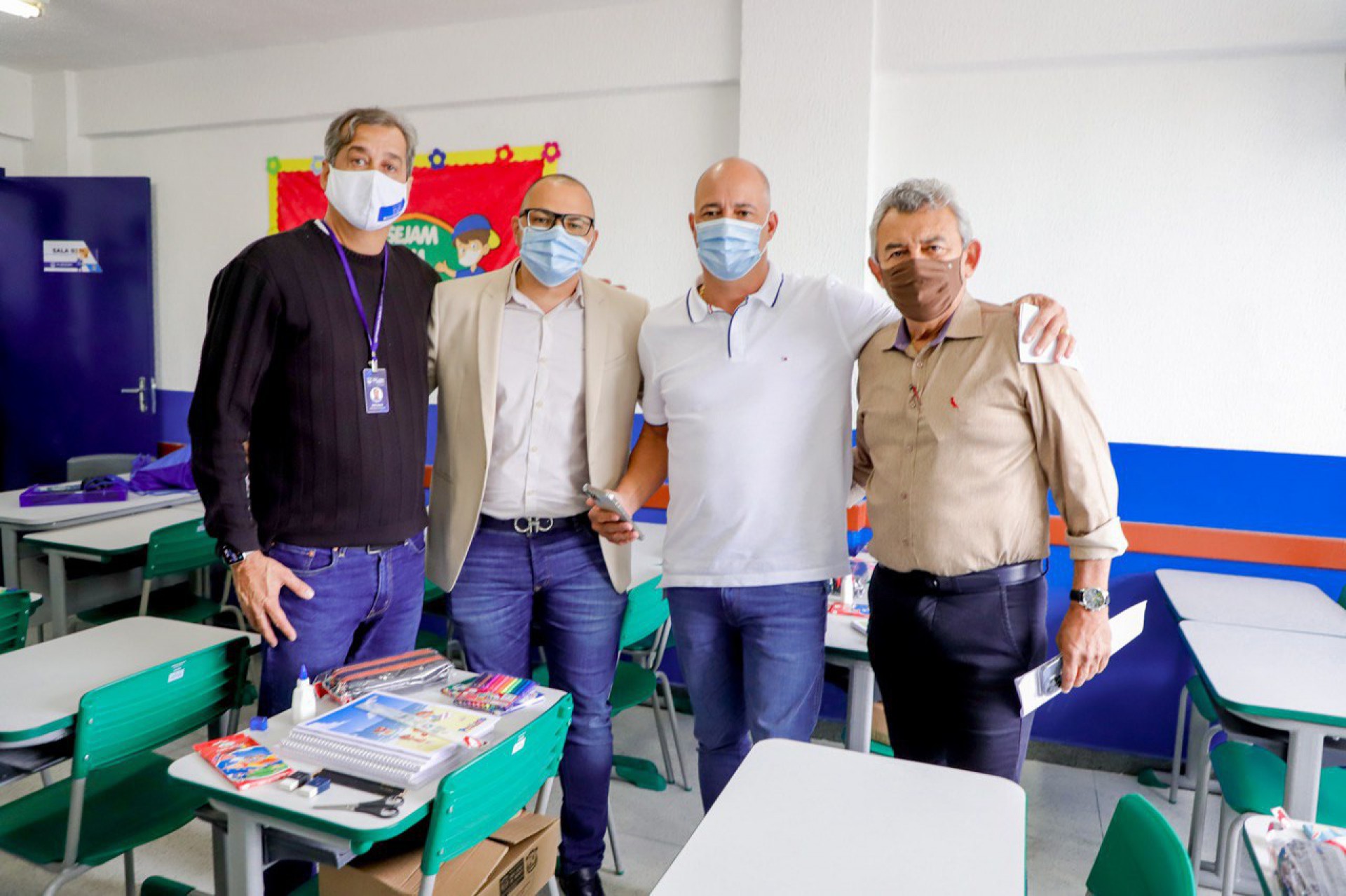 O secret&aacute;rio de Educa&ccedil;&atilde;o, Jos&eacute; Carlos, deputado estadual, Valdecy da Sa&uacute;de, o prefeito Dr. Jo&atilde;o  - D&Eacute;BORA VIT&Oacute;RIA 