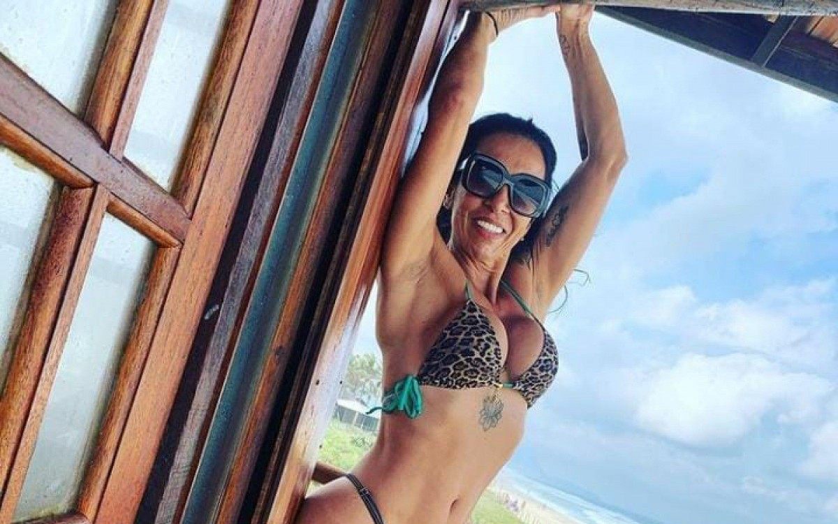 Em boa forma, Marta Bandeira exibe corpo torneado nas redes sociais