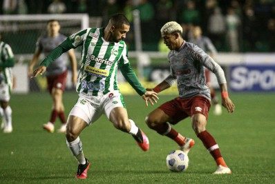 Fluminense é derrotado pelo Juventude e perde chance de encostar no G6 do Brasileirão