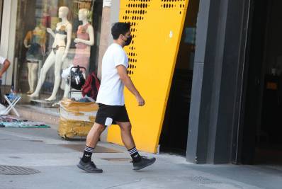 Alerj libera uso de máscaras em academias para quem tomou terceira dose da vacina contra a covid-19