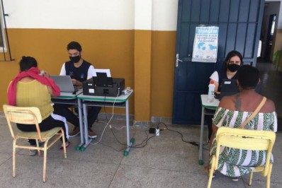 CRAS Volante e operação tapa buraco integram ações do Acelera Petrópolis no Bairro da Glória