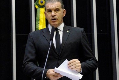 Ex-árbitro diz que jogadores do Santos entregaram partida para derrubar técnico em 2005