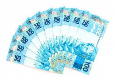 Ex-jogador do Flamengo não paga dívida e Justiça determina penhora em salário como comentarista