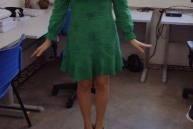 Professora é barrada de entrar em Secretaria de Educação por usar 'roupa inadequada'