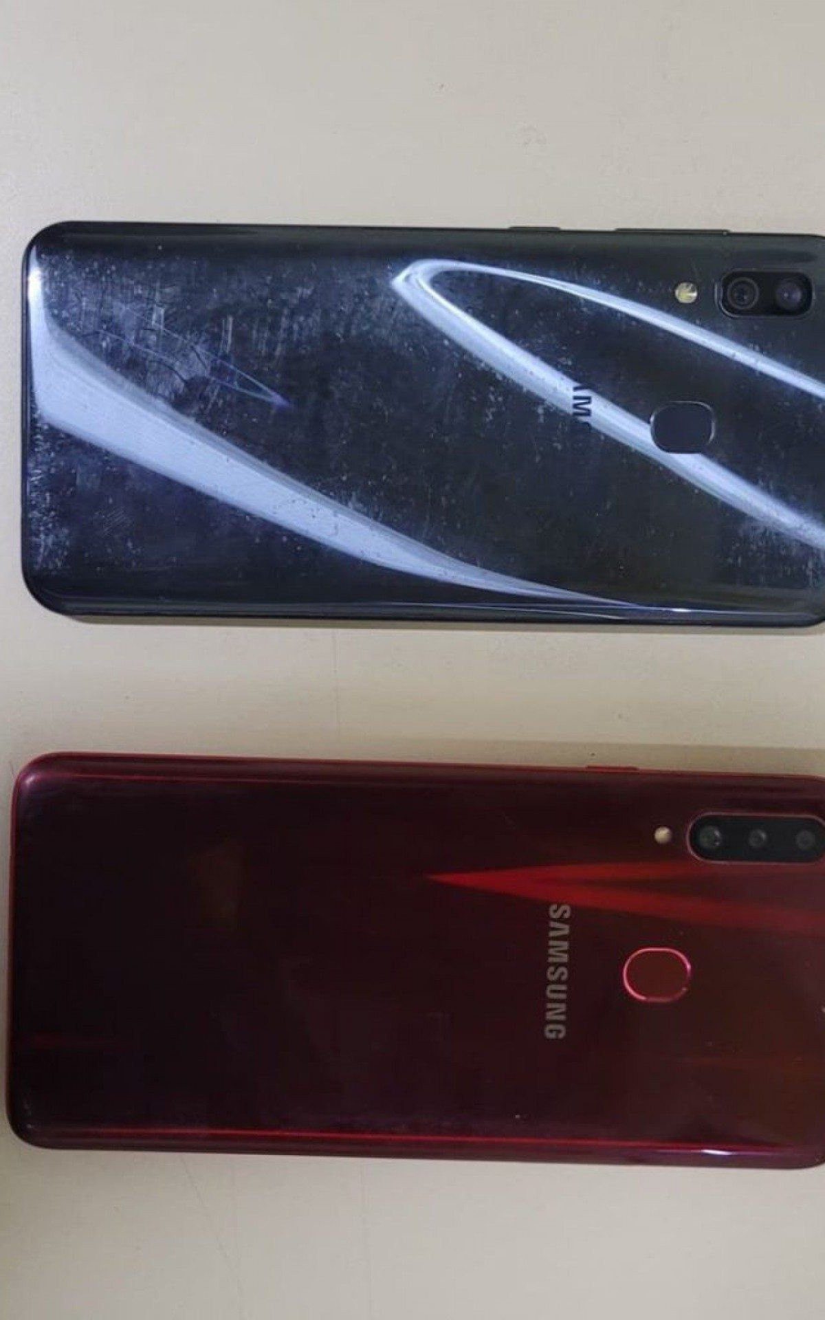 Na mesma a&ccedil;&atilde;o, dois aparelhos celulares furtados foram recuperados