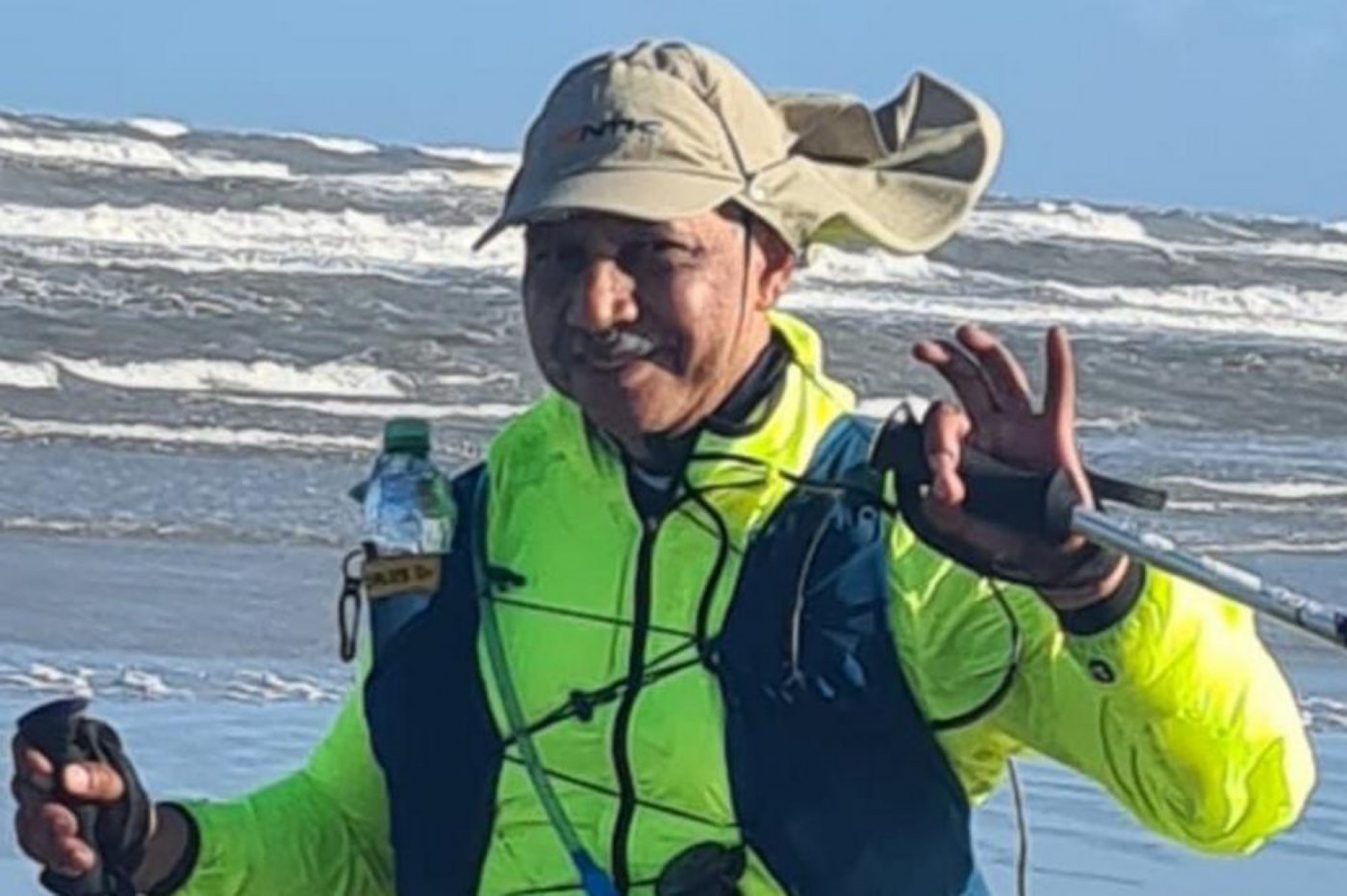 Carlos de 65 anos foi encontrado bem e consciente, que chegou a causar espanto em quem o procurava já com cada vez menos esperança - Divulgação / Extremo Sul Ultramarathon