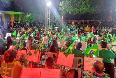Concerto de Natal abre temporada de eventos com grande público e muita emoção em Quissamã