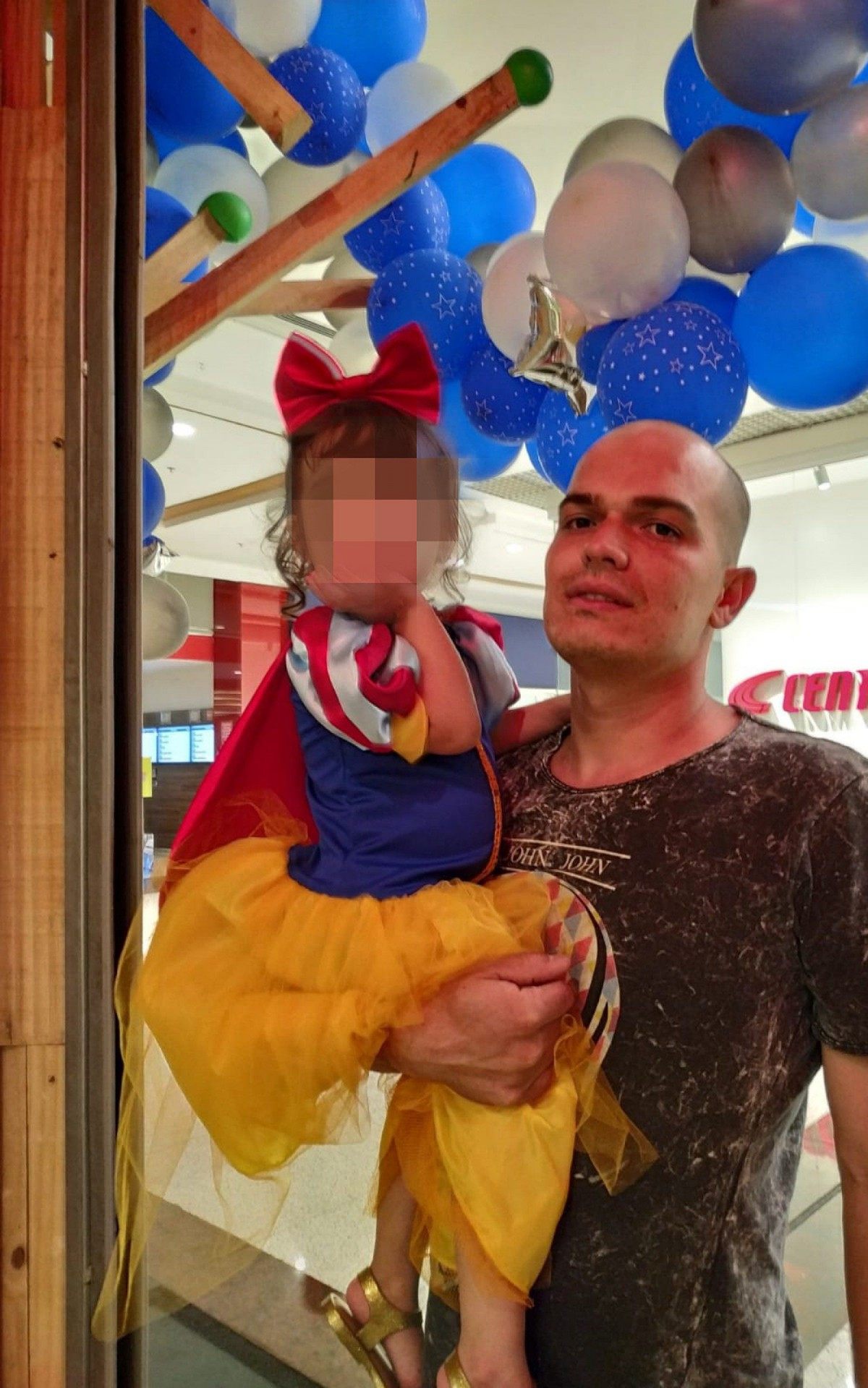 Desde a separação, Bruno afirma que não passou mais de uma hora ao lado da filha, hoje com 5 anos - Divulgação