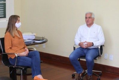 Comte Bittencourt visita Quissamã e anuncia liberação de recursos para obra em escola estadual do município