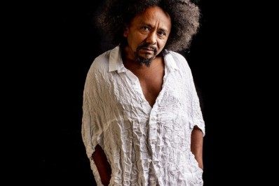 Chico César e bateria do Salgueiro para celebrar Consciência negra 