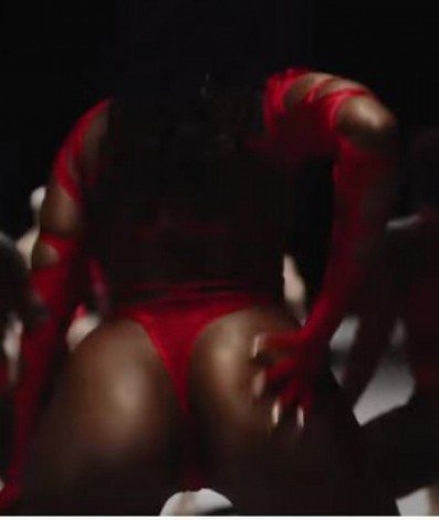 Clipe de 'Sem Filtro' de IZA - Reprodução