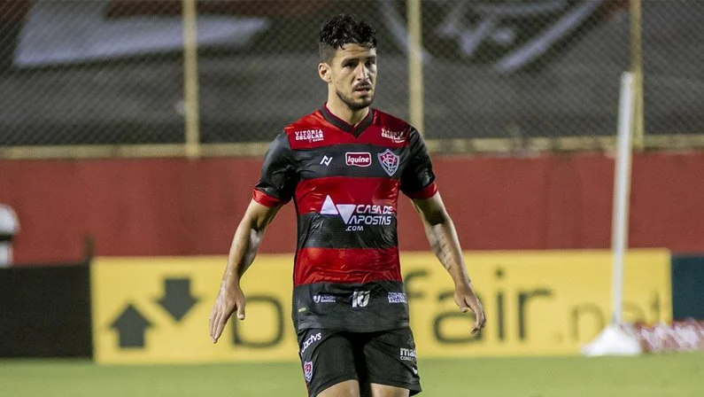 Protagonista no Vitória, Marcinho não deve retornar ao Botafogo em 2022