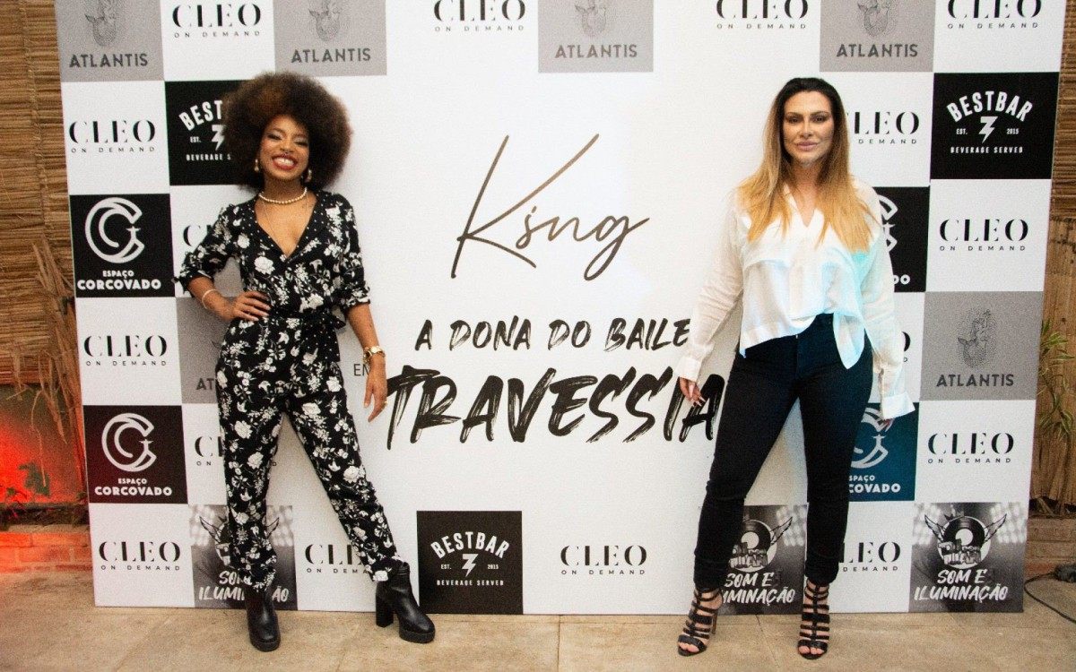 Cleo e o marido prestigiam show da cantora King no Espa&ccedil;o Corcovado, na Zona Sul do Rio, na noite desta sexta-feira