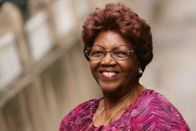 Dona Ivone Lara terá rua batizada com seu nome em bairro da Zona Oeste