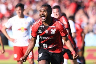 Seleção da Copa Sul-Americana tem oito brasileiros