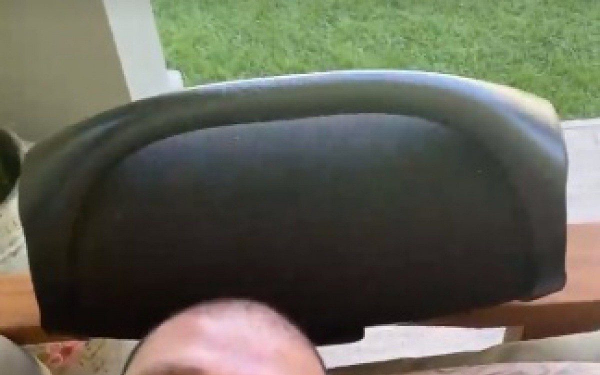 Casal curte dia de sol 