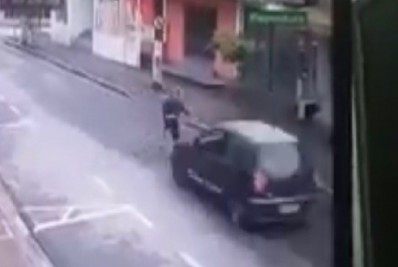 Motorista atropela idosa e foge sem prestar socorro