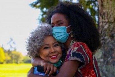 Alcione comemora 74 anos de idade e aproveita data para homenagear Maju Coutinho