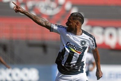 Diego Gonçalves exalta elenco do Botafogo e projeta Série A: 'Grande responsabilidade'