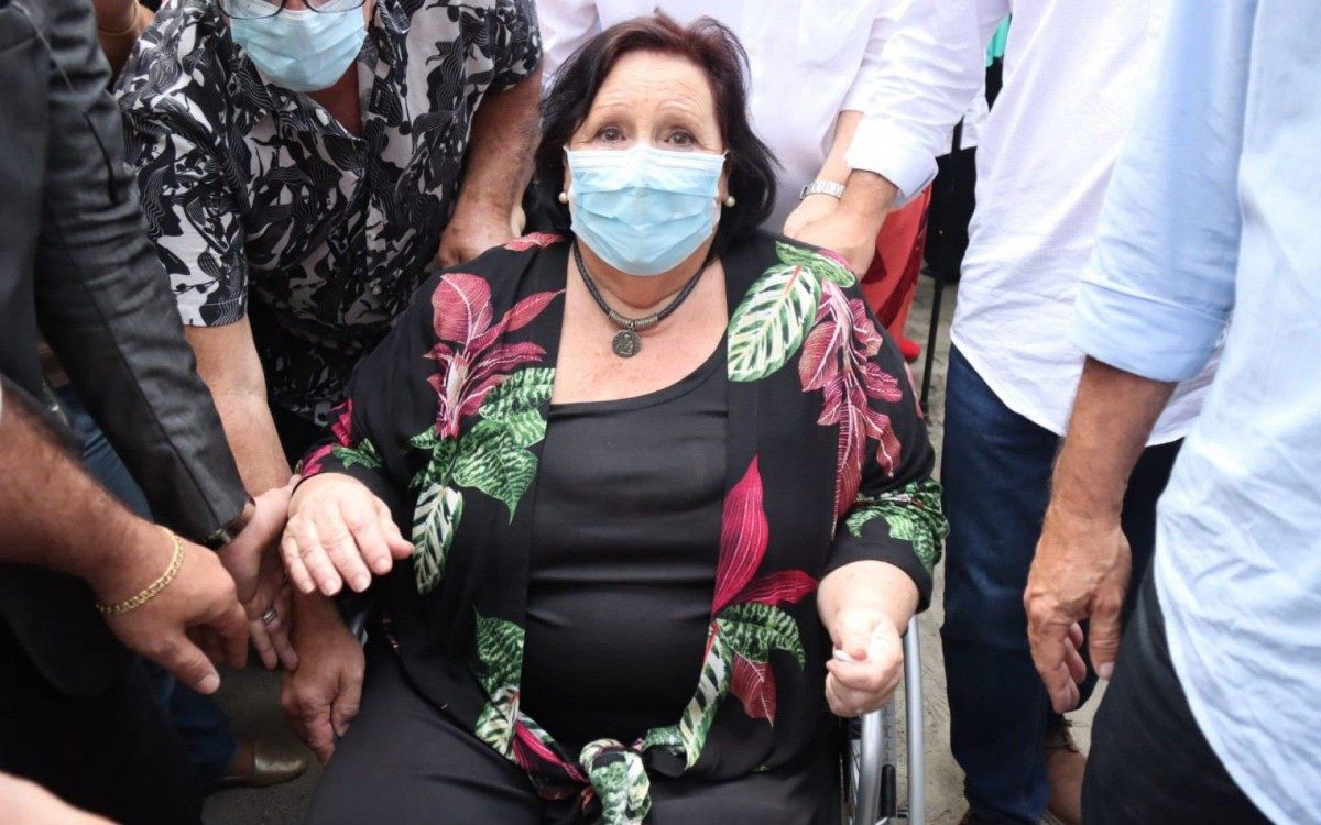  Dea Lúcia na inauguração de estátuas em homenagem a Paulo Gustavo em Niterói - Agnews