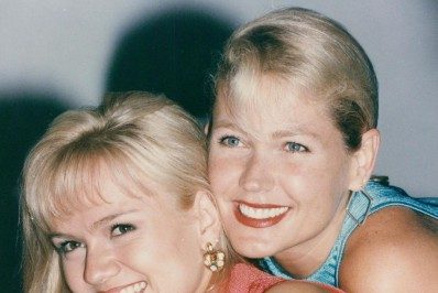 Xuxa parabeniza Eliana pelo aniversário e resgata fotos antigas: 'Seja feliz sempre'