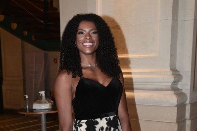 Premiada, Fernanda Garay despista sobre retorno às quadras de vôlei