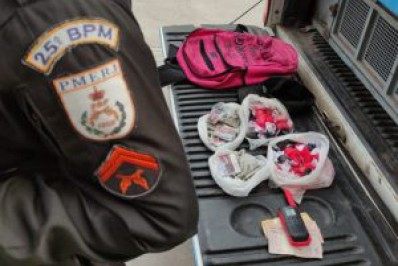 ‘Vapor’ do tráfico é preso com drogas em São Pedro da Aldeia