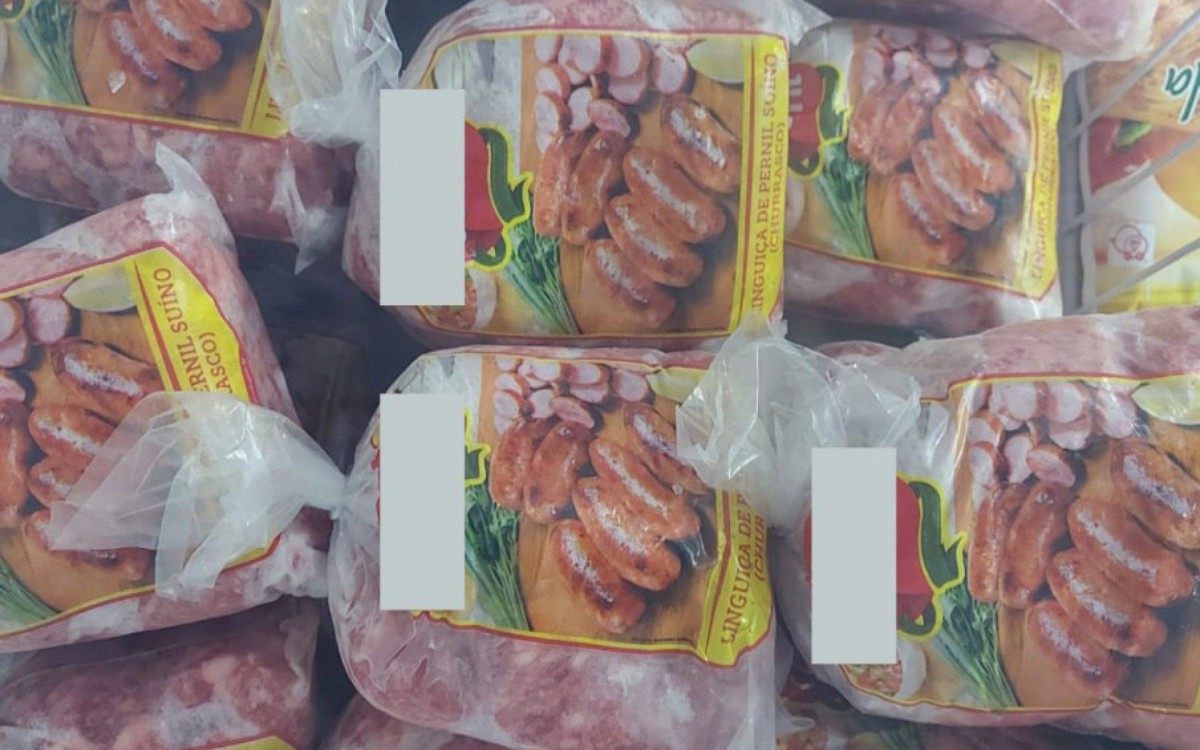 Vigil&acirc;ncia Sanit&aacute;ria recolhe mais de 5 toneladas de lingui&ccedil;a sem selo de inspe&ccedil;&atilde;o em Campos. 